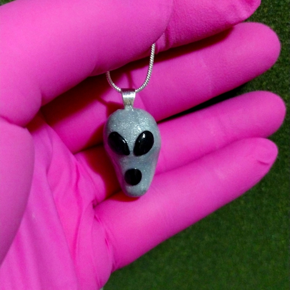 Small Grey Alien Head Pendant